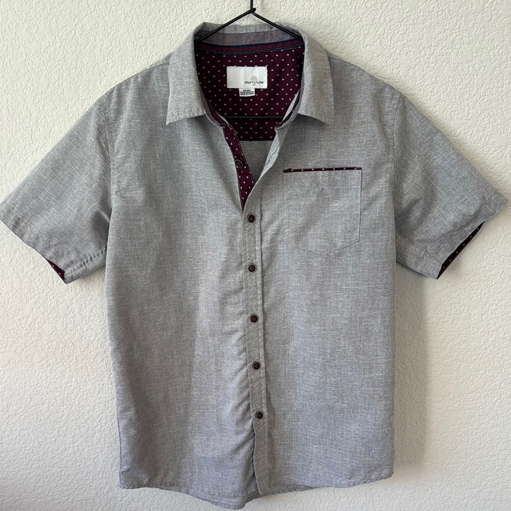 Boys (10/12) Gray Short Sleeve Button Down Shirt